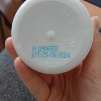 Redoxon Kids Vitamin Çiğnemene Tabletleri İçinde Siyah Tortular Var