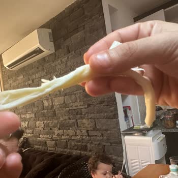 Muratbey Kapalı Peynir Kutusundan Çıkan Cam Kırıkları