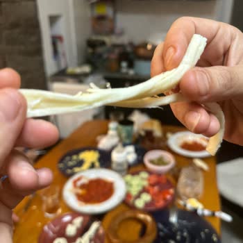 Muratbey Kapalı Peynir Kutusundan Çıkan Cam Kırıkları