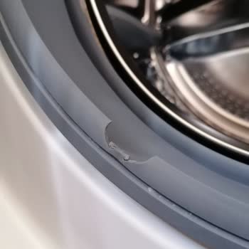 Samsung Çamaşır Makinemiz Eşyaları Yırtıyor, Yıkamıyor