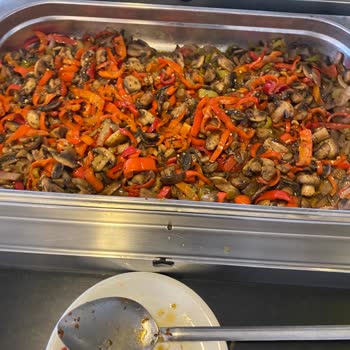 Mediterranean Breeze Hotel Bir Hafta Kaldığım Otelde Aç Kaldım