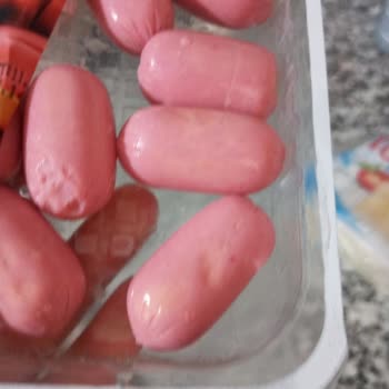 Maret Marketten Alınan Sosisin Bozuk Çıkması