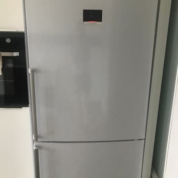 Bosch Boş Buzdolabı Gövdede Çizik