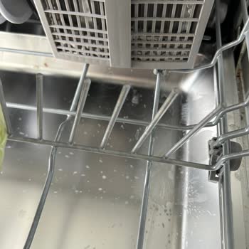 Bosch Bulaşık Makinesi Sepetleri Paslandı