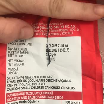 Tadım Siyah Çekirdeklerde Yumurta Ve Kelebek Ölüsü