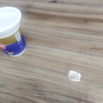 Eker Ayranın İçinden Çıkan Cisim