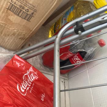 Coca-Cola'larda Asit Yok Ve Firma Aldığı Kolaların Yenisini Vermedi