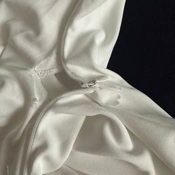 @Zara Zara Onlinedan Yaptığım Alışverişte Defolu Ürün Gönderildi!