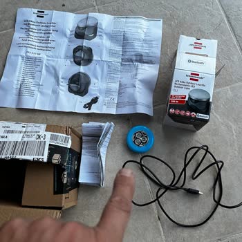 Incorrect Product and Delayed Refund From Amazon