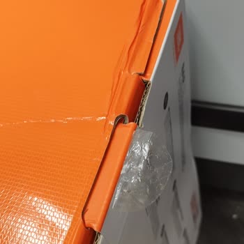 Media Markt Sıfır Diye Teşhir Ürünü Satılması