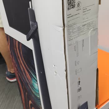 Media Markt Sıfır Diye Teşhir Ürünü Satılması