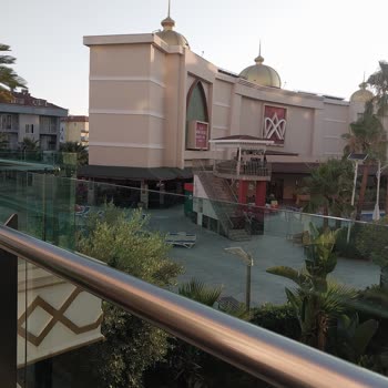 Alan Xafira Deluxe Resort Yemek Ve Yemek Sırası Sorunu