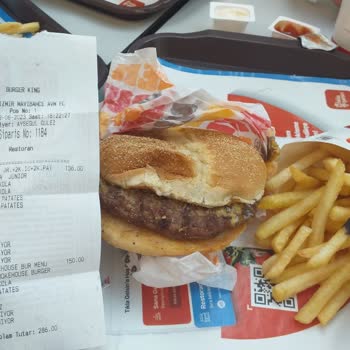 Burger King Burger Resim Ve Servis Aldatmacası