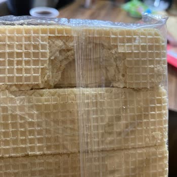 'dan Alınan Oylum Gofret Isırılıp Paketlenmiş