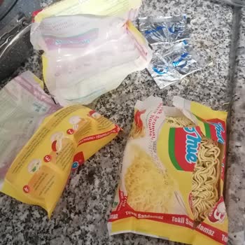 indomie Paket İçi Eksik Ürün Var