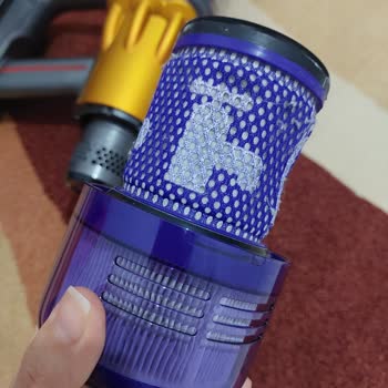 Dyson V12 Filtre Temizleme Sorunu