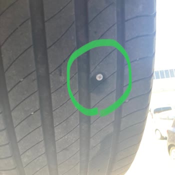 Umran Oto Ekspertiz Nissan Qashqai Aracında Lastiklerde Aşırı Balon Ve Yarılma Var!