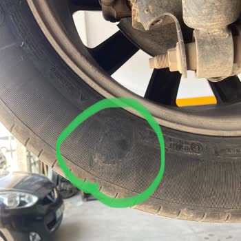 Umran Oto Ekspertiz Nissan Qashqai Aracında Lastiklerde Aşırı Balon Ve Yarılma Var!