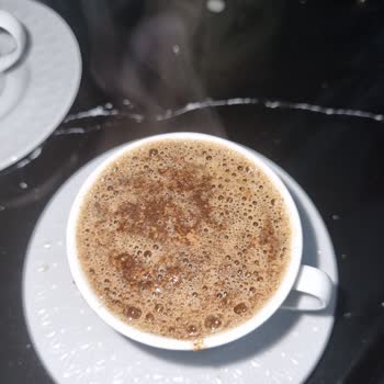 A101 Den Süt Bozuk Çıktı