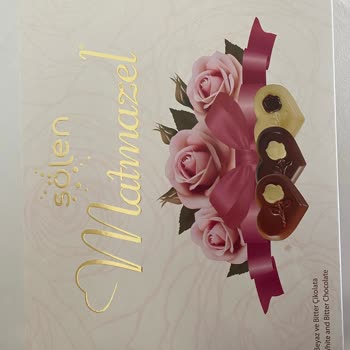 Şölen Çikolatanın İçinden Ne Olduğu Belli Olmayan Parça Çıktı