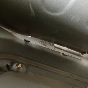 Yuki Greta 32 Arka Koltuk Sacı Kaynak Kopuk.