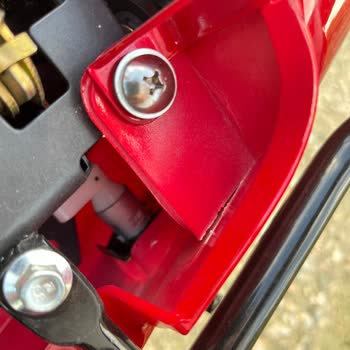 Mondial Motor Parçaların Çatlayarak Kırılması