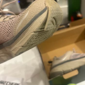 Sportive Garantisi Olan Ayakkabının Parasını İade Veya Değişim Etmediler