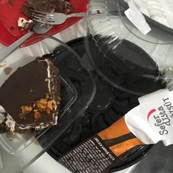 A101 Bayat Krokanlı Özsüt Pastası