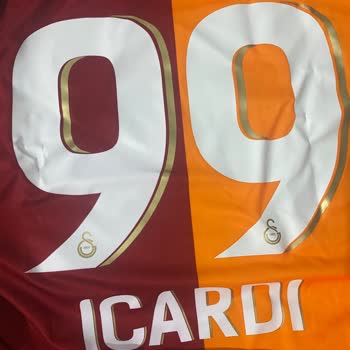 GS Store Galatasaray Formasında Baskı Hatası