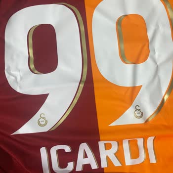 GS Store Galatasaray Formasında Baskı Hatası