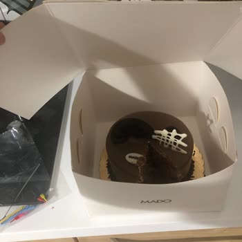 Mado'nun Ekşimiş Pasta Göndermesi