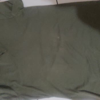 Buratti Tişörtte Renk Atması