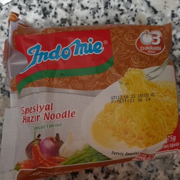 İndomie Spesiyal Noodle De Böcek Çıkması