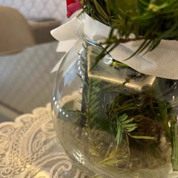 Çiçek Sepeti Özensiz Eksik Çiçek