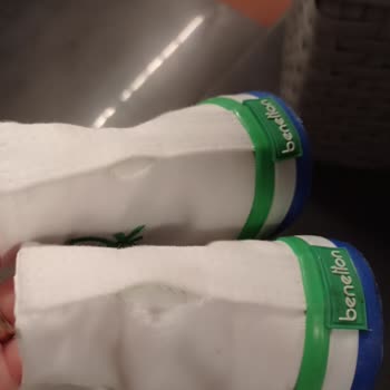 Ayakkabı Fuarı Elit İlk Kullanımda Yırtılan Ayakkabılar