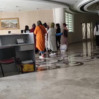 Özgecan Hanımlar Yüzme Havuzu Havuza Almadılar Sebepsiz