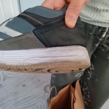 Hummel Markasının Arkasında Durmuyor
