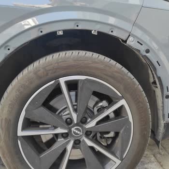 Nissan Ön Çamurluk Seyir Halinde Yerinden Çıktı