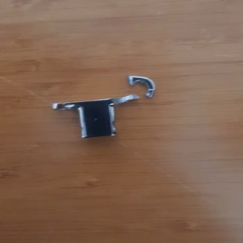 Vitra Peçeteliğin Kırık Parçasını Göndermiyor