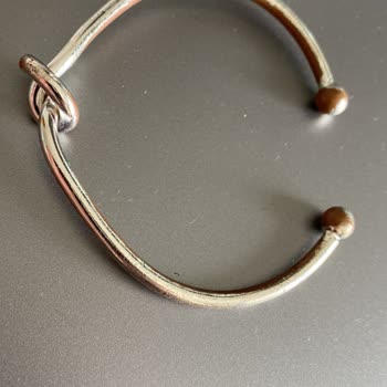 Milagros Aksesuar Ürünlerde Kararma ve Yeşillenme Oldu