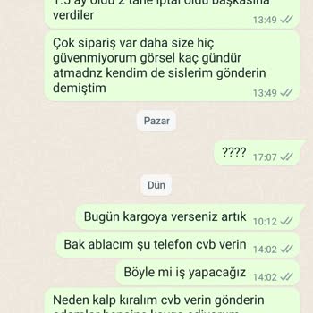 Adel Süs Dünyası İlgisiz Ve Telefon Bakmamak