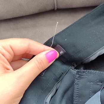 LCW Yırtık Ve Etiketsiz Pantolon Gönderdi