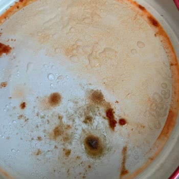 Öncü Salça Küf Ve Pas