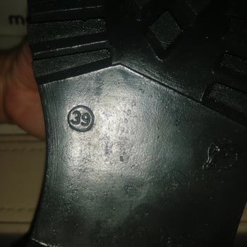 Modamizbir.com Ayakkabının Yanlış Numara Gelmesi Ve Üzerindeki Taşların Düşmüş Olması