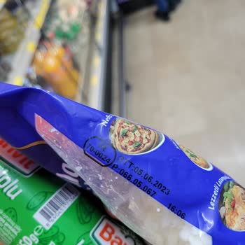 Hakmar Express SKT Geçmiş Ürün Satıyor