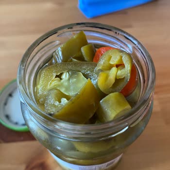 A101 Turşunun İçinden Pas Çıktı