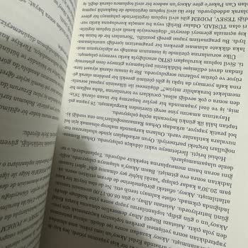 D&R Baskı Hatası Kitap Kapağı İle İçi Ters Yöne Bakıyor