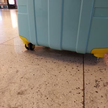 THY Anadolu Jet Valizlere Zarar Veriyor