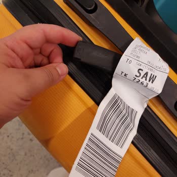 THY Anadolu Jet Valizlere Zarar Veriyor