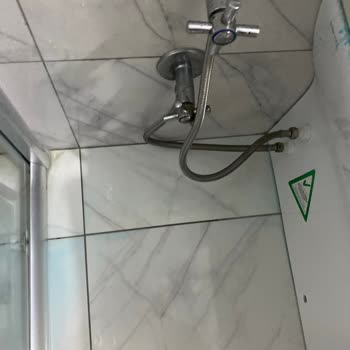 İdevit Klozetin Haznesinin Su Kaçırması